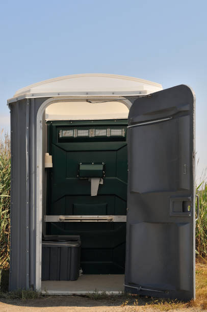 Porta potty delivery and setup in Kaneohe, HI